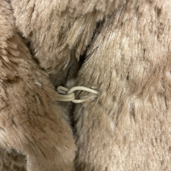 Wildflower size large lined faux fur - Picture 3 of 5